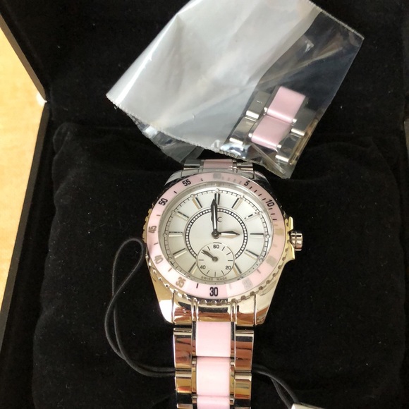 Pink Guess Enameled Collection Sport Class Ladies Watch Swiss Made GC 29005L - Picture 9 of 9